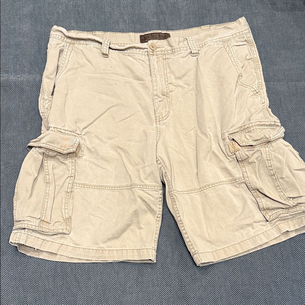 Old Navy Men's Beige Cargo Shorts